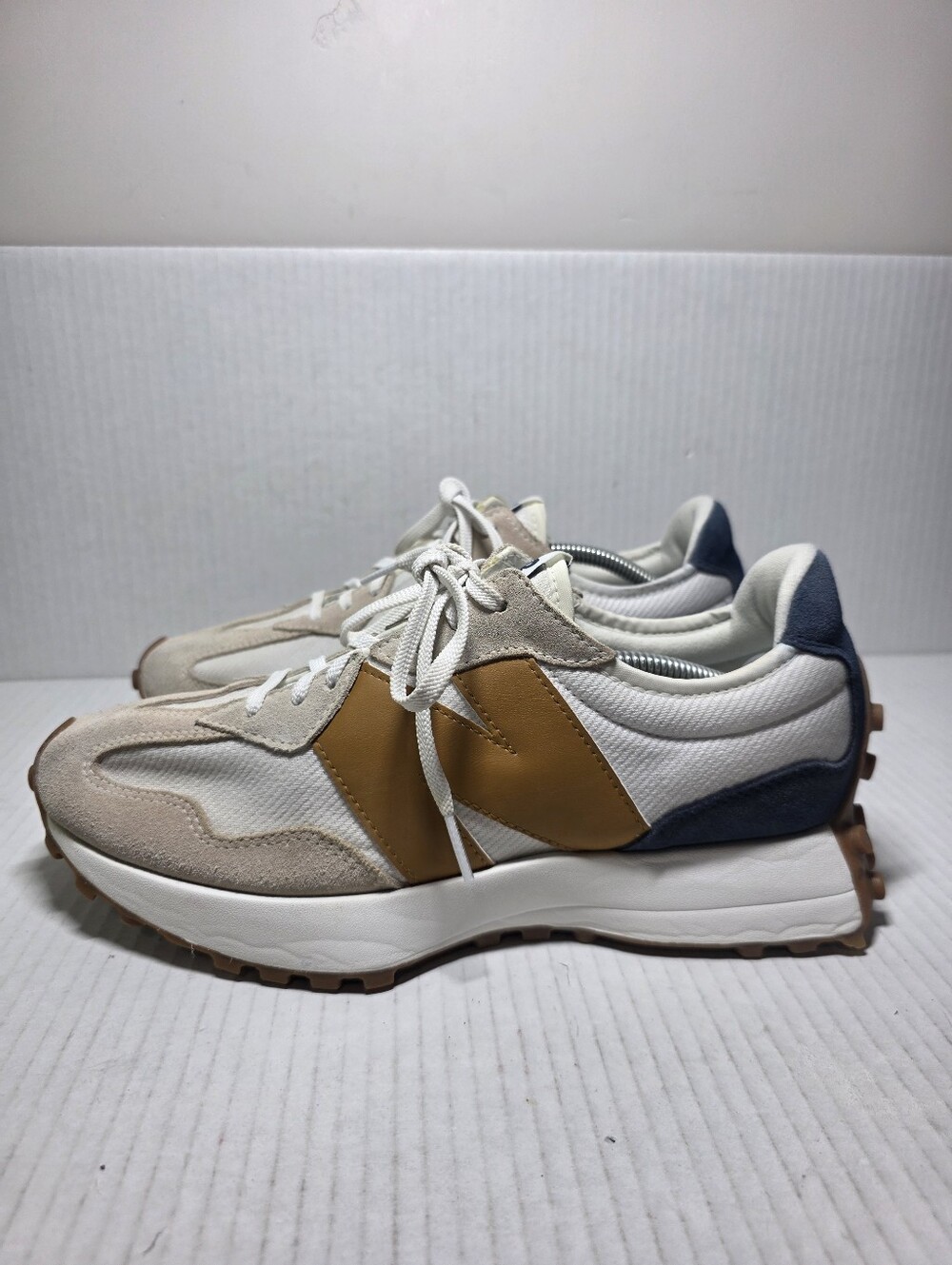 New Balance 327 Women Casual Lifestyle Fashion Shoes Sneakers Trainers